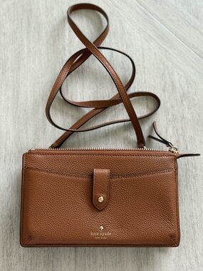 kate spade brown pebbled leather crossbody with gold-tone hardware